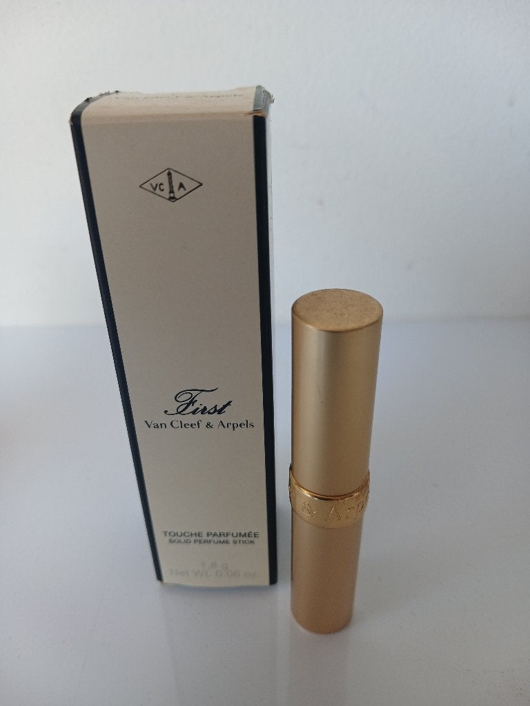 RARITEIT !!! Van Cleef & Arpers First Solid PARFUME stick, Verzenden, Nieuw, Overige typen, Gevuld