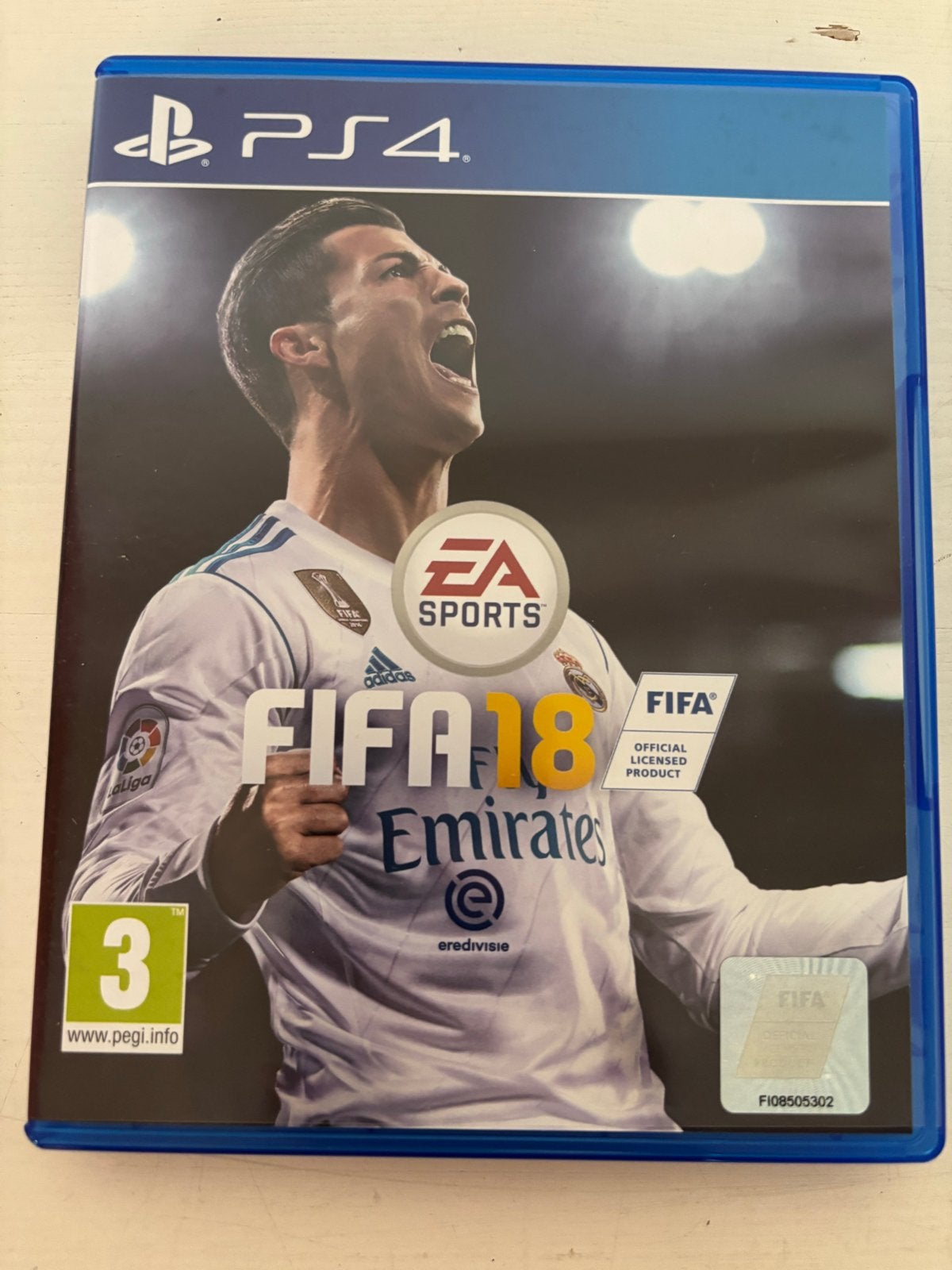 FIFA 18 PS4 - Voetbalgame met Ronaldo op cover, Eén computer, Ophalen of Verzenden, Zo goed als nieuw, Sport