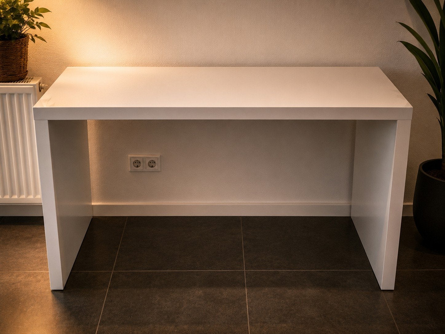 Mooi wit hoogglans bureau, Huis en Inrichting, Bureaus, Ophalen, Demontabel, Gebruikt, Spaanplaat of MDF