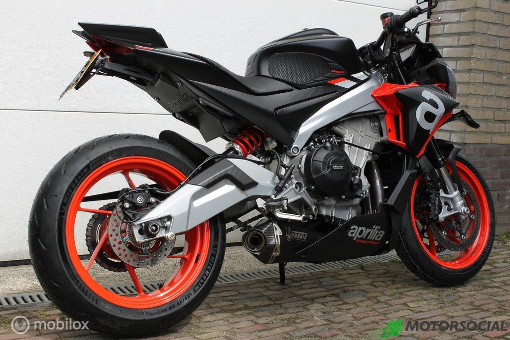 Aprilia Tuono 660 vol in de opties met veel extra's!, Motoren, Motoren | Aprilia, Traction Control, Aprilia, Bedrijf, Onbekend