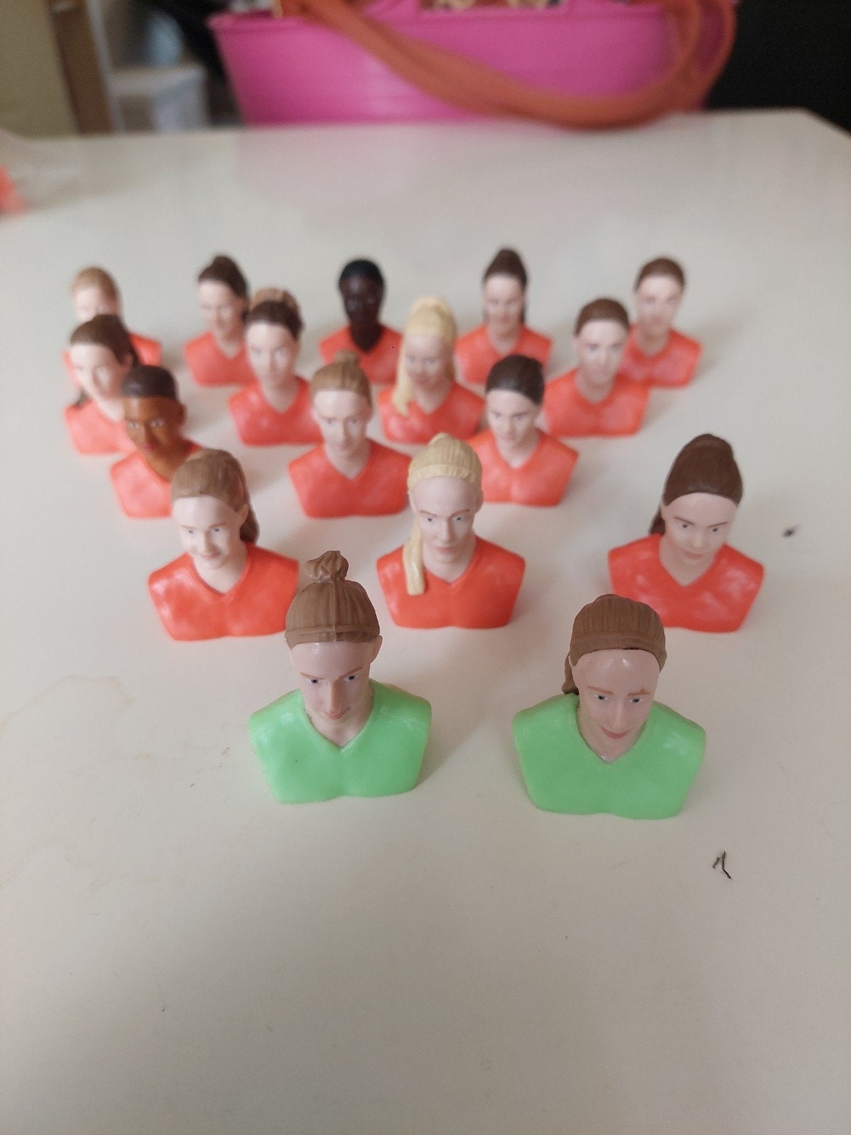 Complete set van 16 verschillende voetbal poppetjes wk 2019, Verzamelen, Sportartikelen en Voetbal, Ophalen of Verzenden, Zo goed als nieuw