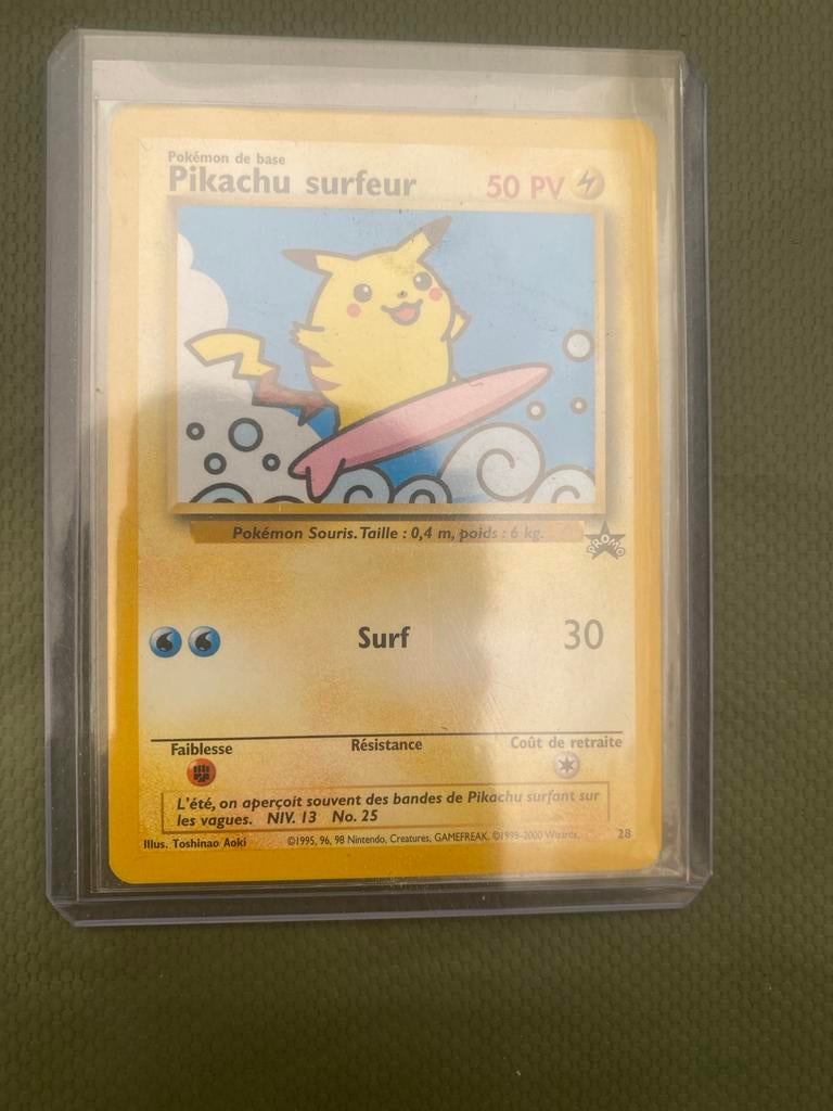 Pokémon kaart promo Frans - Pikachu Surfeur, Ophalen of Verzenden, Zo goed als nieuw, Losse kaart