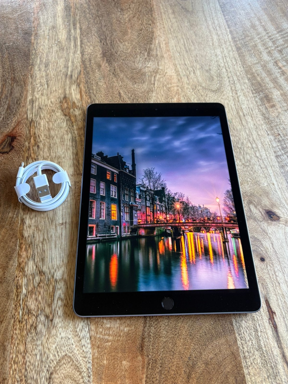 Apple iPad 8e Generatie 32GB Wi-Fi, Computers en Software, Apple iPads, Zo goed als nieuw, Apple iPad, 10 inch, 32 GB, Grijs, Ophalen of Verzenden