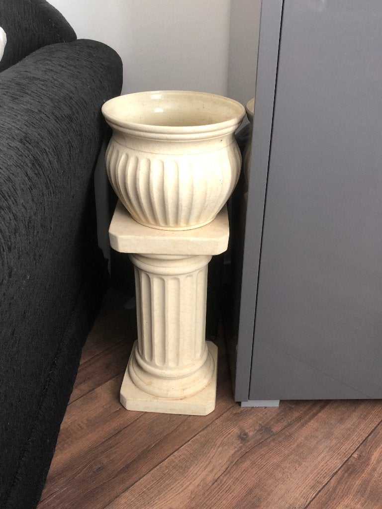 zuil met bloempot, Ophalen, Zo goed als nieuw