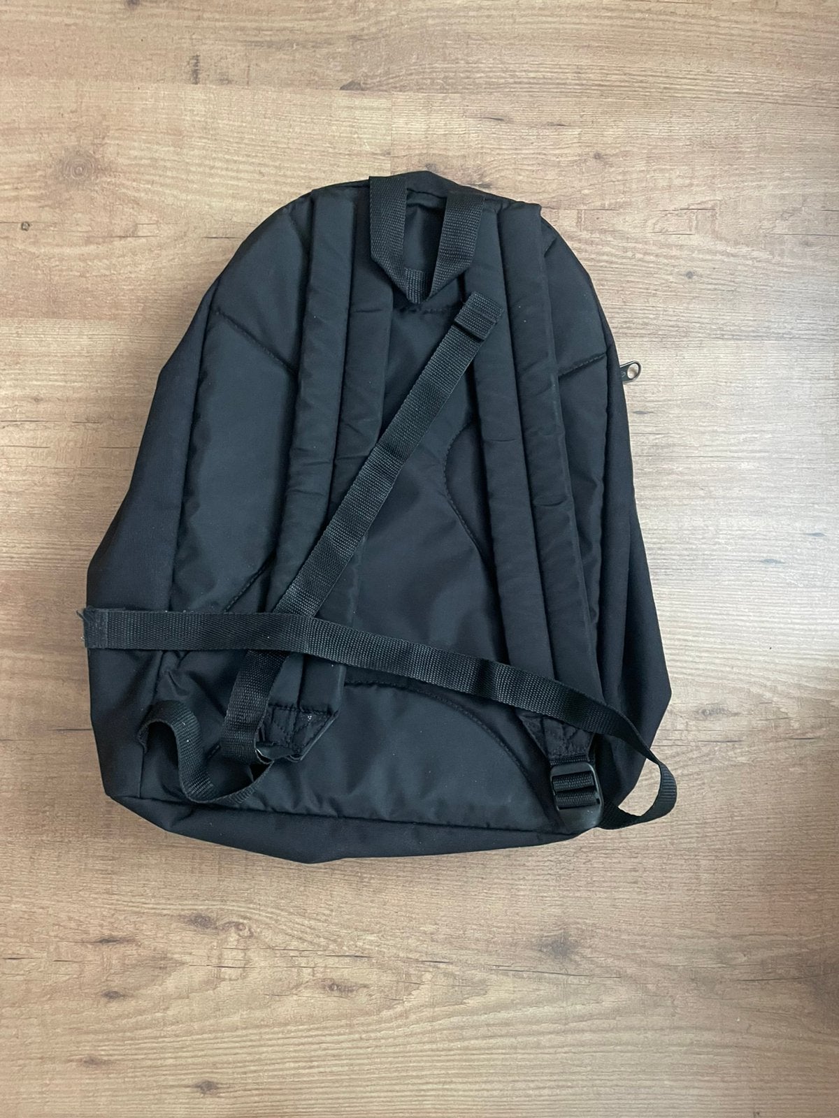 Eastpak rugzak 27 liter 13.3 inch laptopvak zwart:Eastpak, Ophalen of Verzenden, Zo goed als nieuw