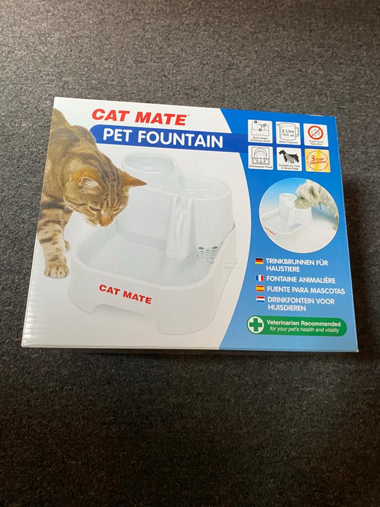 Pet Fountain, Ophalen, Gebruikt