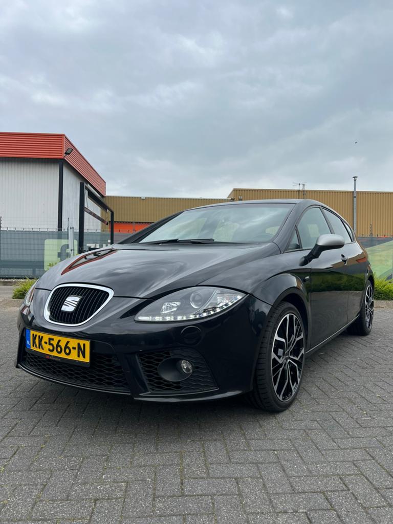 Seat Leon FR 2.0 Tfsi 200PK 2008 Zwart met hybride k03 turbo, Auto's, Leon, Zwart, Handgeschakeld, Particulier