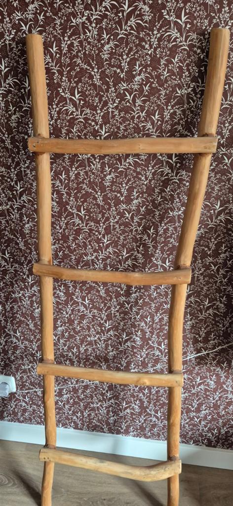 Leuke houten decoratieve trap, Ophalen, Zo goed als nieuw