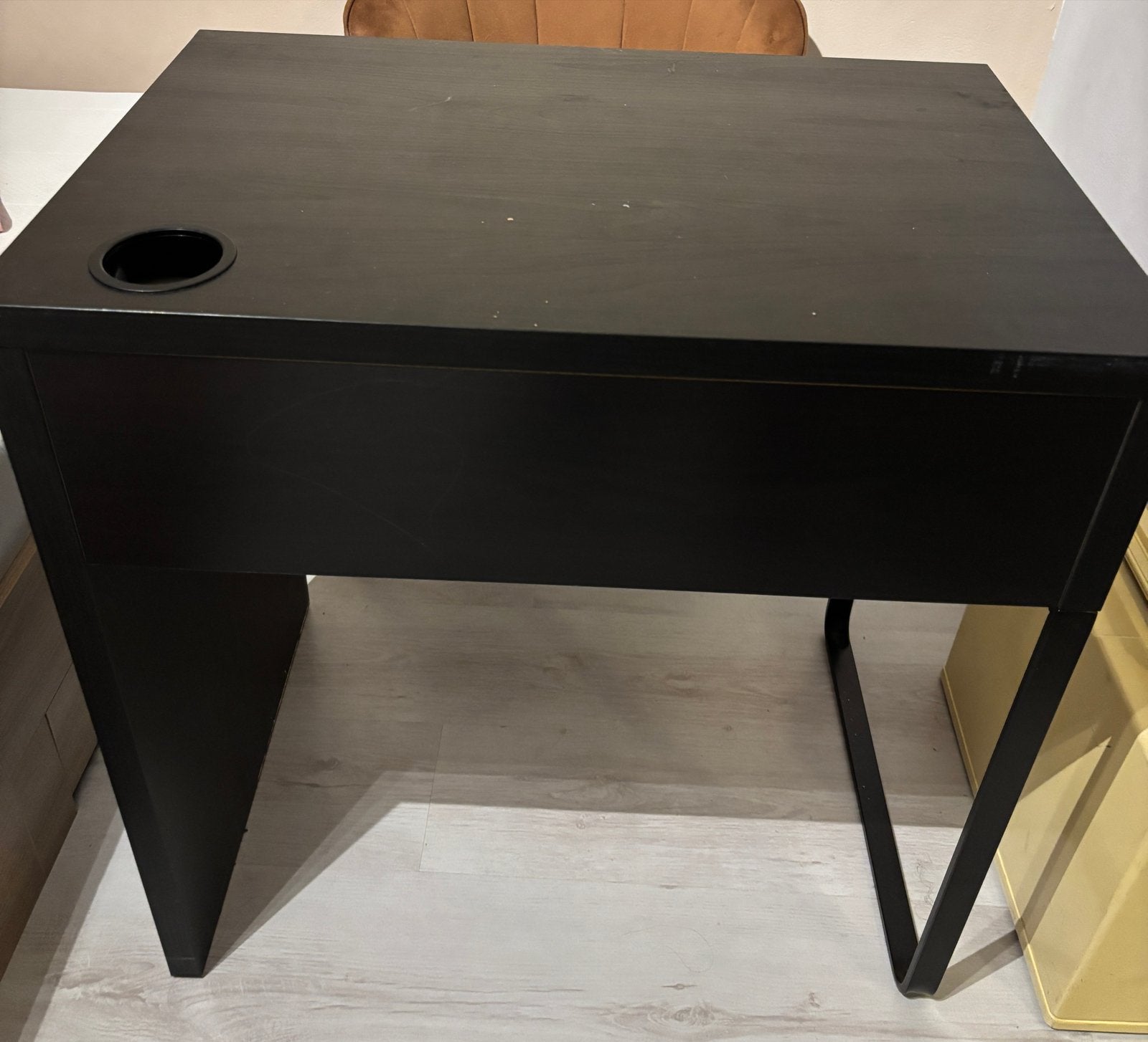 IKEA bureau eenvoudig - Zwart met lade, Zwart, Gebruikt, Met lades, Ophalen of Verzenden