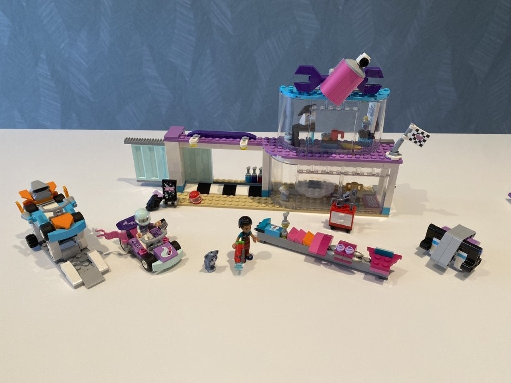 Lego 41351 friends creative tuning (garage met karts), Lego, Compleet, Friends, Ophalen of Verzenden