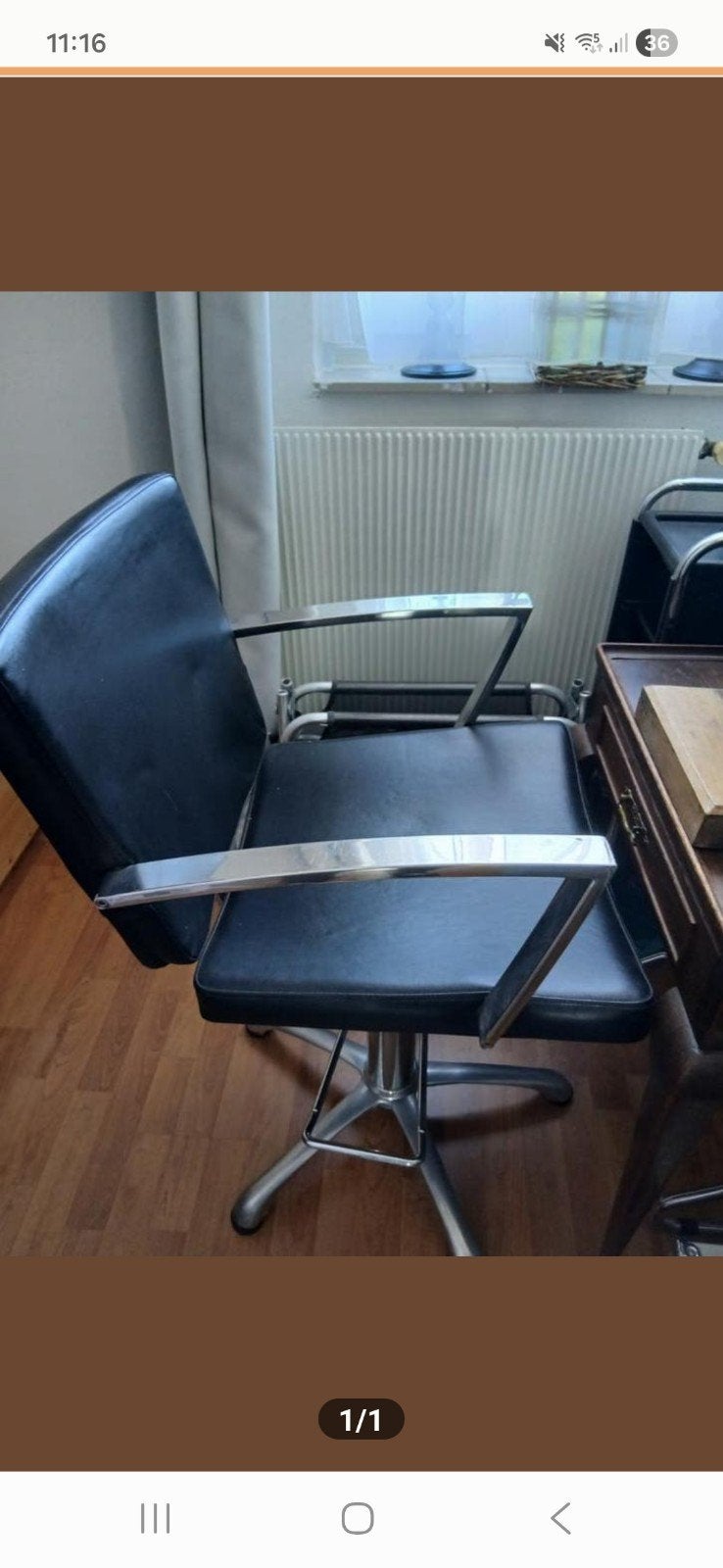 Kappers-stoel en accessoires, Ophalen, Eén