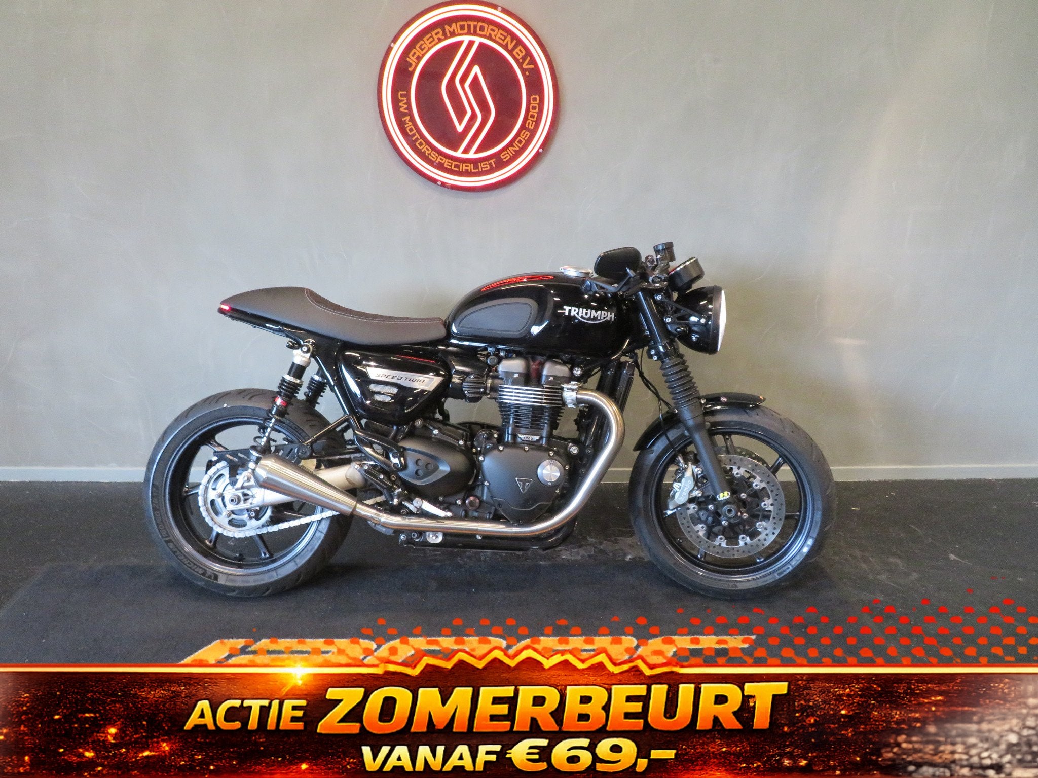 Triumph SPEED TWIN 1200 IRONHEAD FRAAI! (bj 2020), Motoren, Motoren | Triumph, Bedrijf, Toermotor