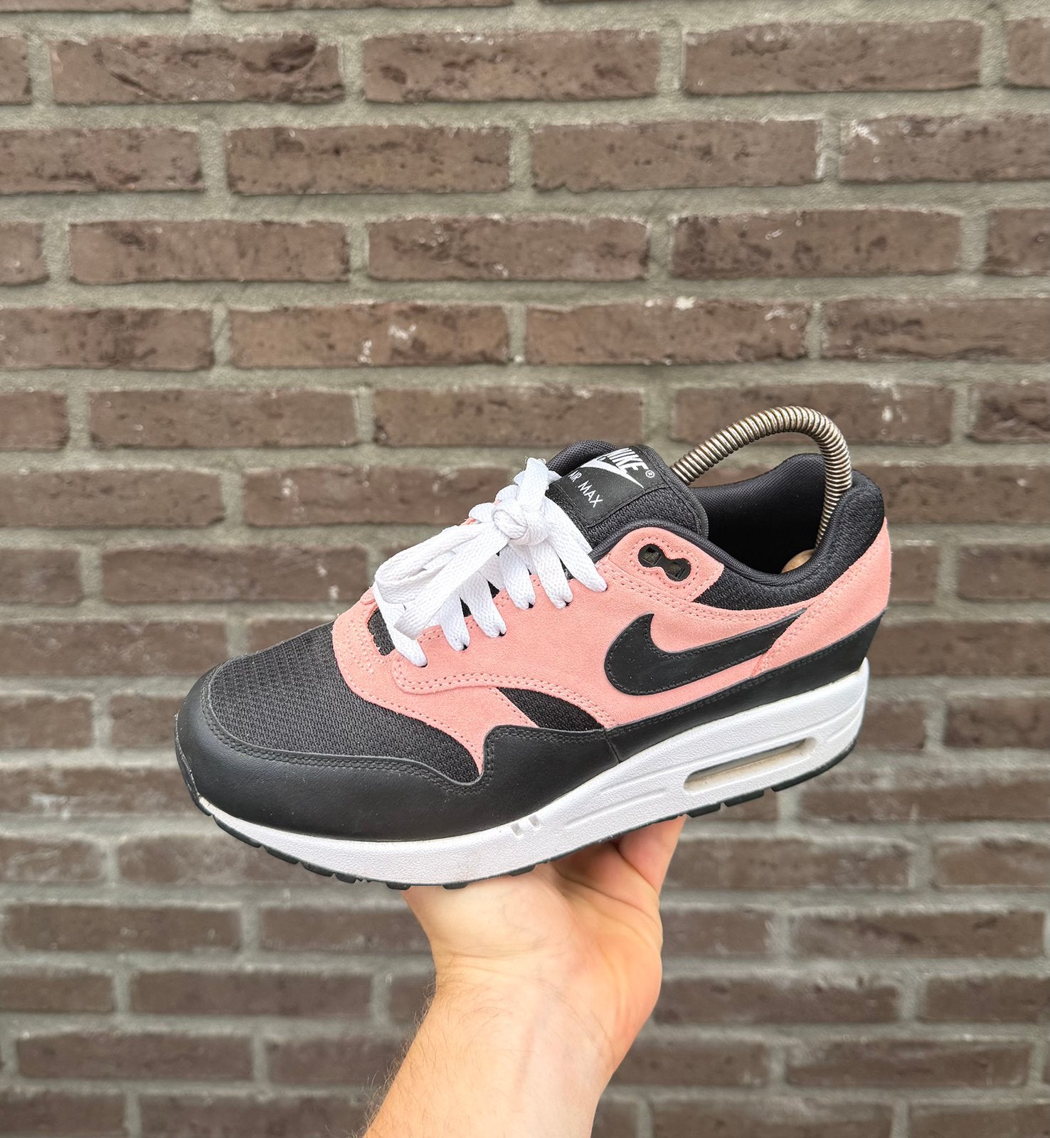 Nike Air Max 1 iD By You Custom Black Pink Maat 38.5 (VNDS), Ophalen of Verzenden, Zo goed als nieuw, Overige kleuren, Sneakers of Gympen