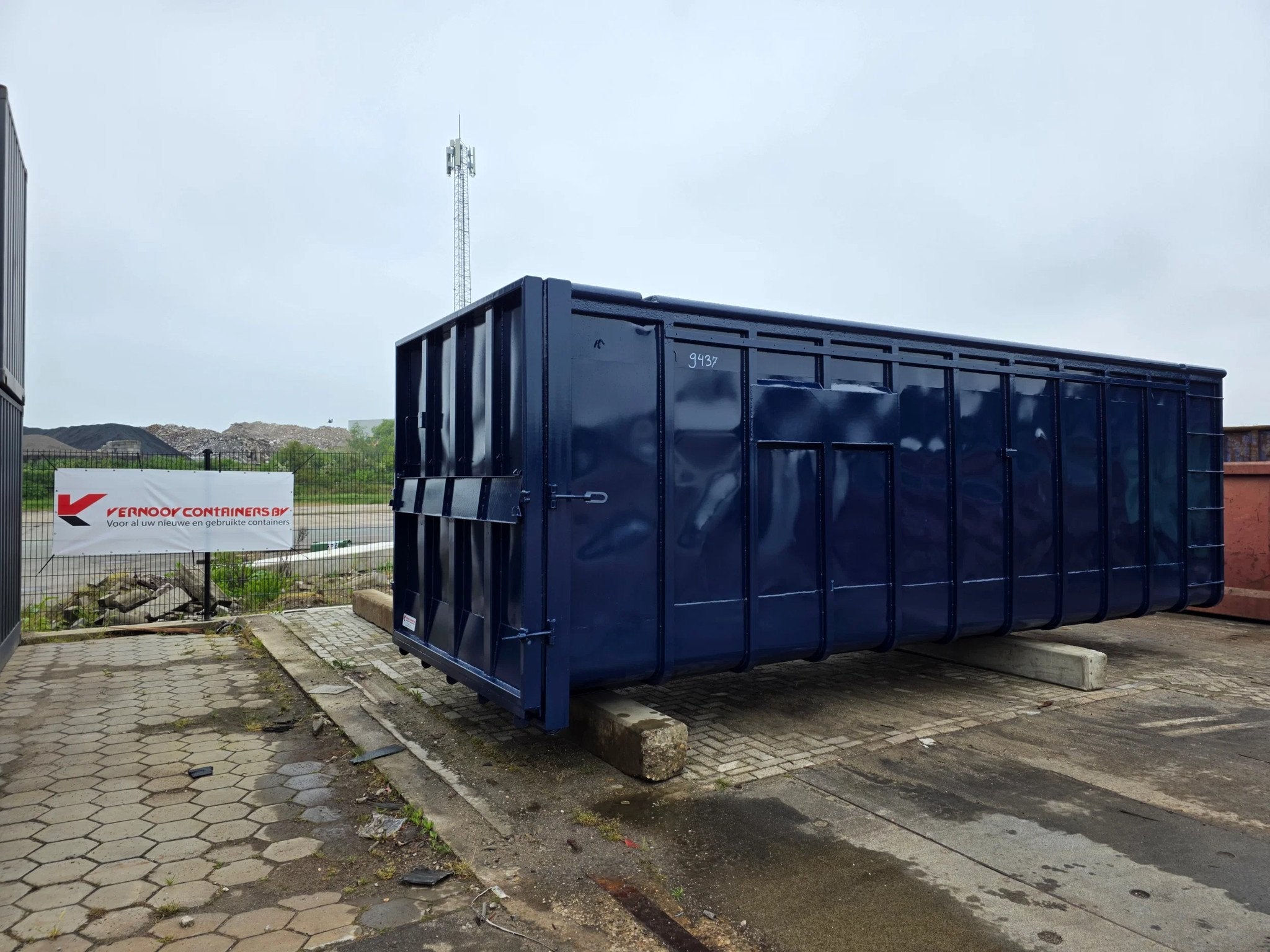 VERNOOY Afzetcontainer vloeistofdicht 9437 40m3, Dennis, Dennis@vernooy.nl, Kellensedwarsweg 9
4004 JC  Tiel, NL