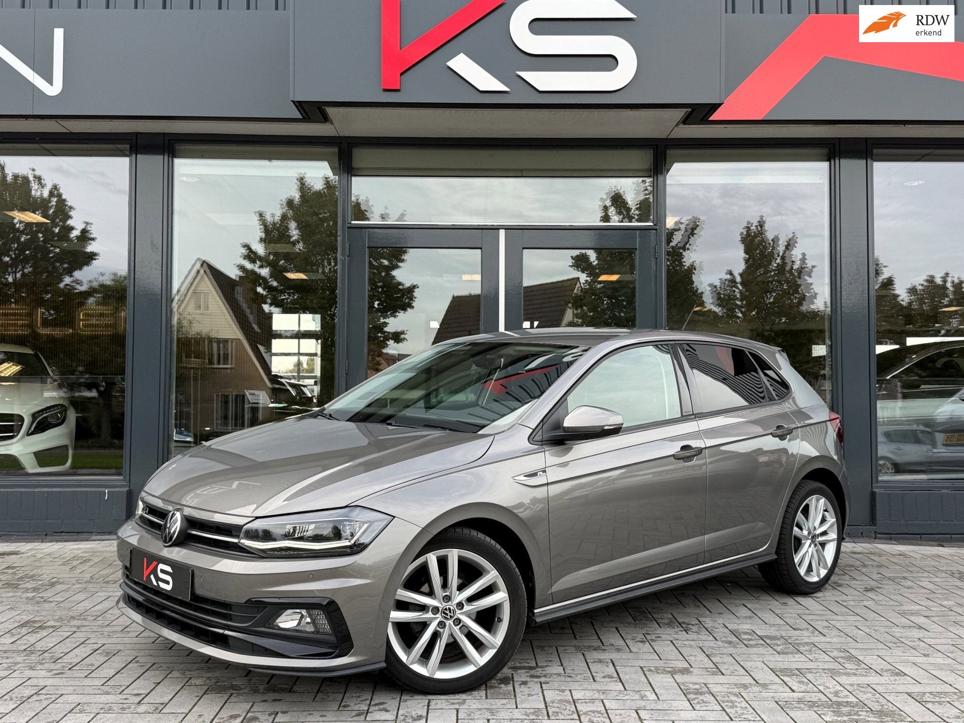 Volkswagen Polo 1.0 TSI R-Line Edition Navi DSG Virtual Led, Dealer onderhouden, Stof, Gebruikt, 95 pk