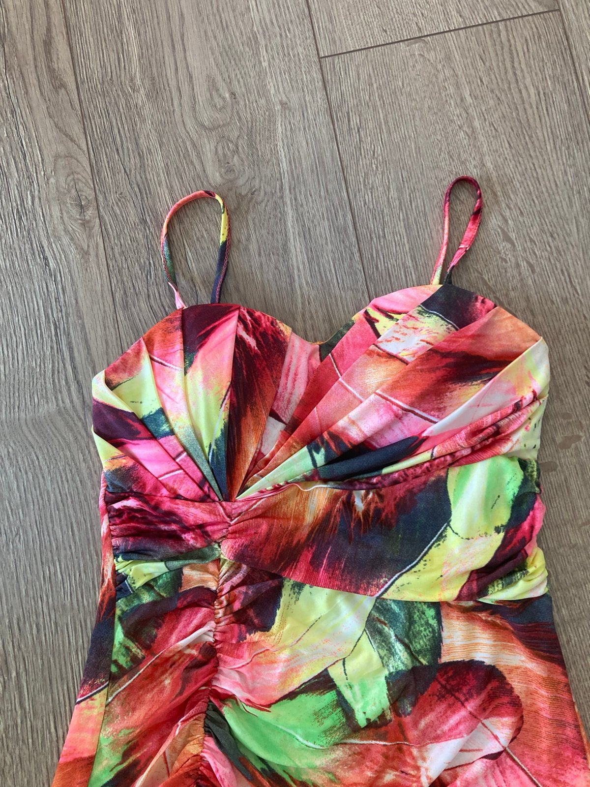 Zomerse maxi-jurk met kleurrijke verenprint, Meerkleurig, Ophalen of Verzenden, Zo goed als nieuw, Maat 36 (S)