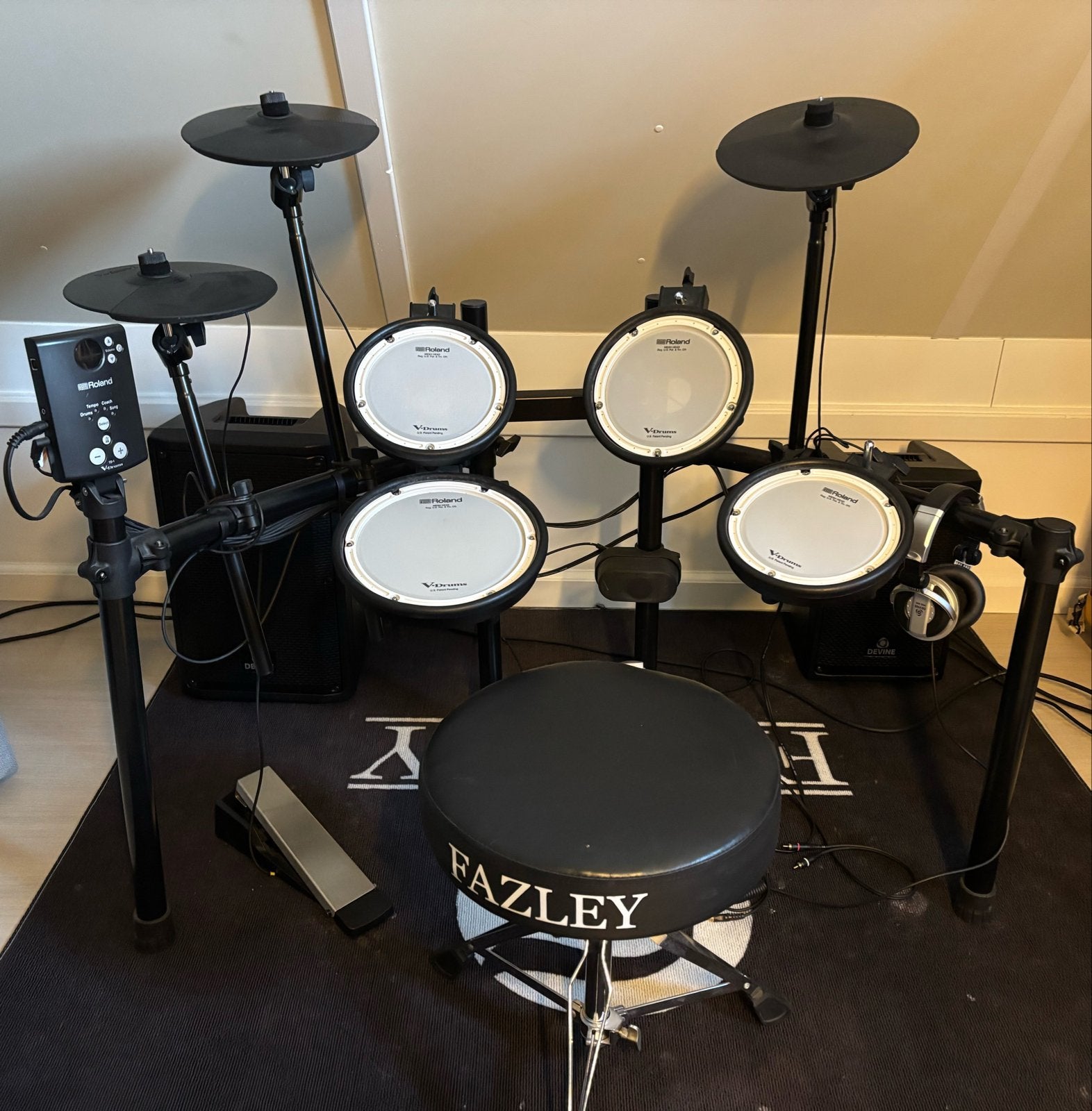 Roland TD-1DMK E-drumstel met speakers, kruk en pedaal, Muziek en Instrumenten, Ophalen, Zo goed als nieuw, Roland, Elektronisch