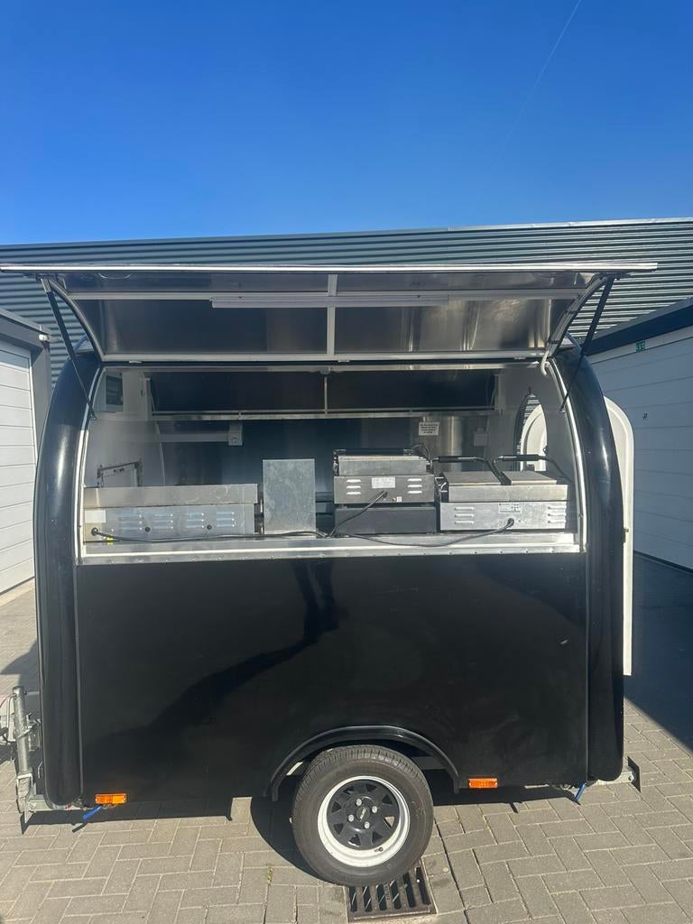 Food trailer + vriezers, koelkast en friteuse – compleet, Ophalen of Verzenden, Zo goed als nieuw