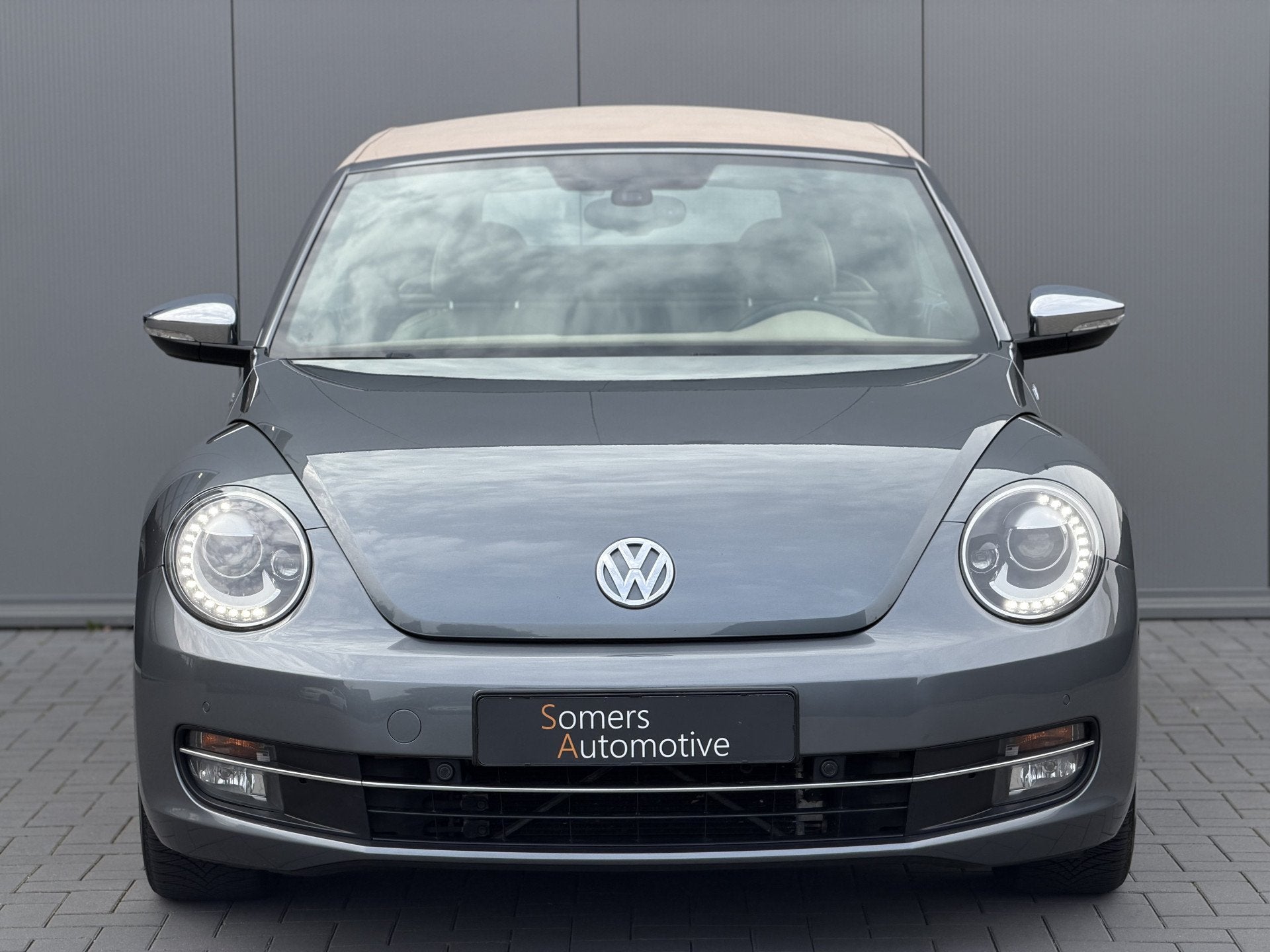 Volkswagen Beetle Cabriolet 1.4 TSI 160pk DSG 70's Edition |, Auto's, Gebruikt, 4 cilinders, Cabriolet, Leder