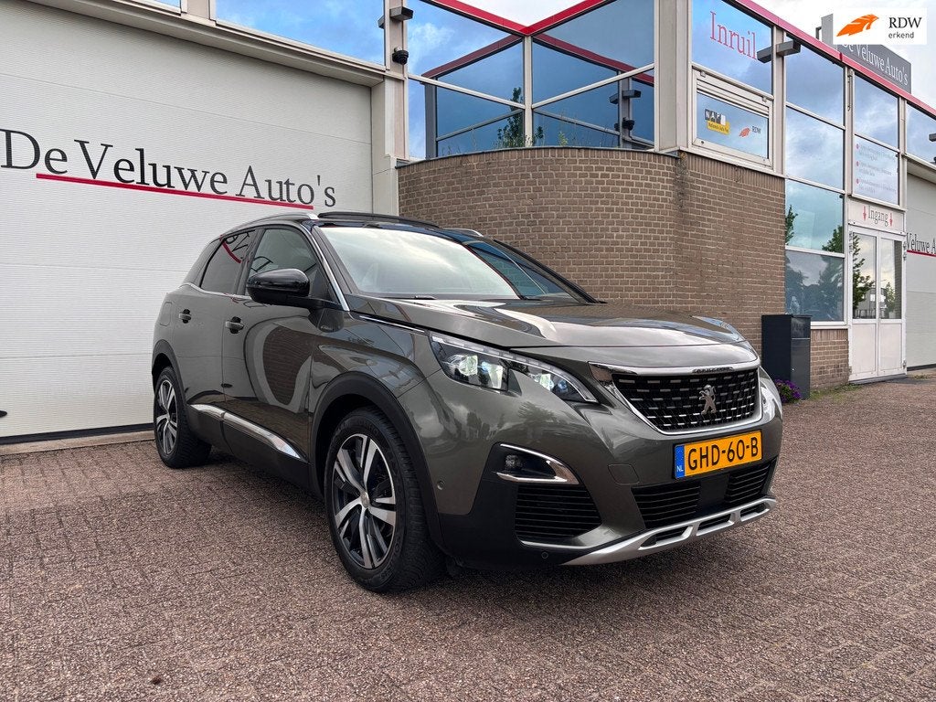 Peugeot 3008 1.2 PureTech Blue Lease Premium|Pano|Trekhaak, Voorwielaandrijving, Gebruikt, 1199 cc, Leder en Stof