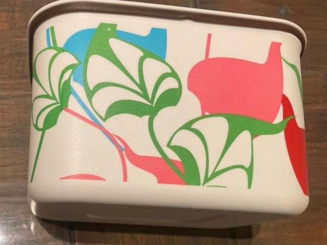 Tupperware Blokbus 1,3 liter met vrolijk patroon, Overige kleuren, Ophalen of Verzenden, Zo goed als nieuw, Met deksel