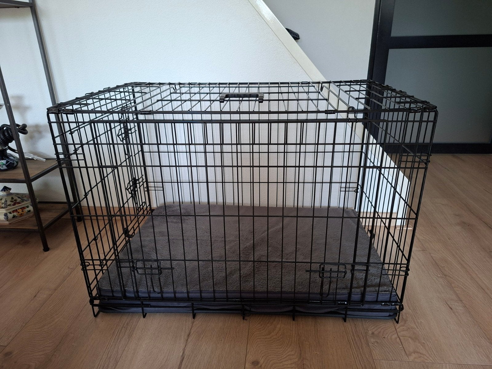Hondenbench met kussen, Ophalen, Zo goed als nieuw, 75 tot 110 cm, Minder dan 65 cm
