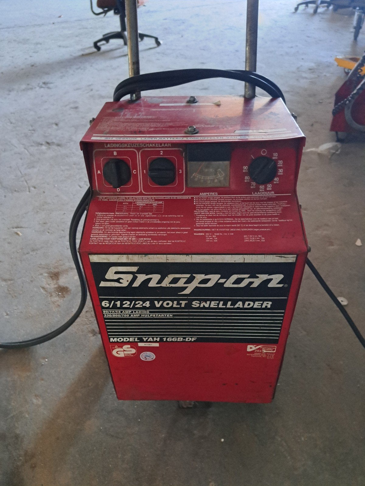 accu lader. startaccu lader 6.12.24 volt., Ophalen, Nieuw
