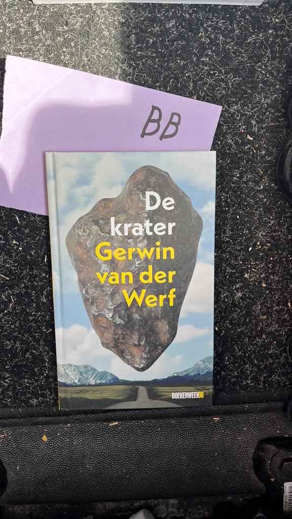 De krater - Gerwin van der Werf (Boekenweekgeschenk), Ophalen of Verzenden, Zo goed als nieuw, Nederland