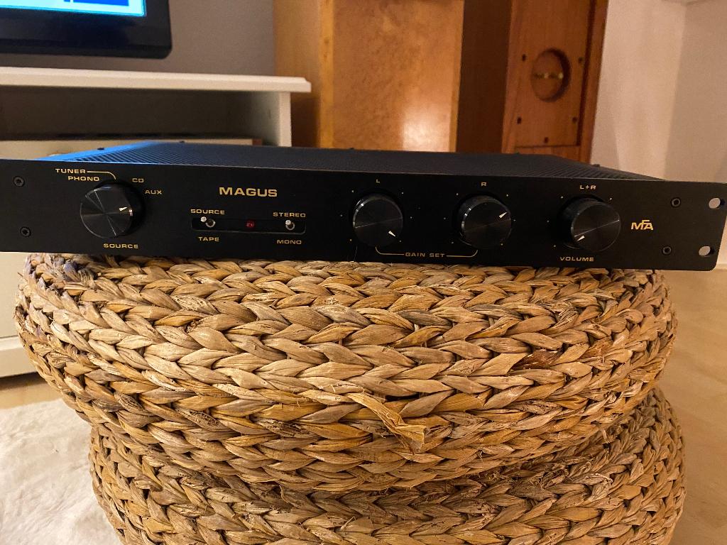 MFA Magus, Tube Preamplifier, Buizenvoorversterker,, Ophalen of Verzenden, Versterker