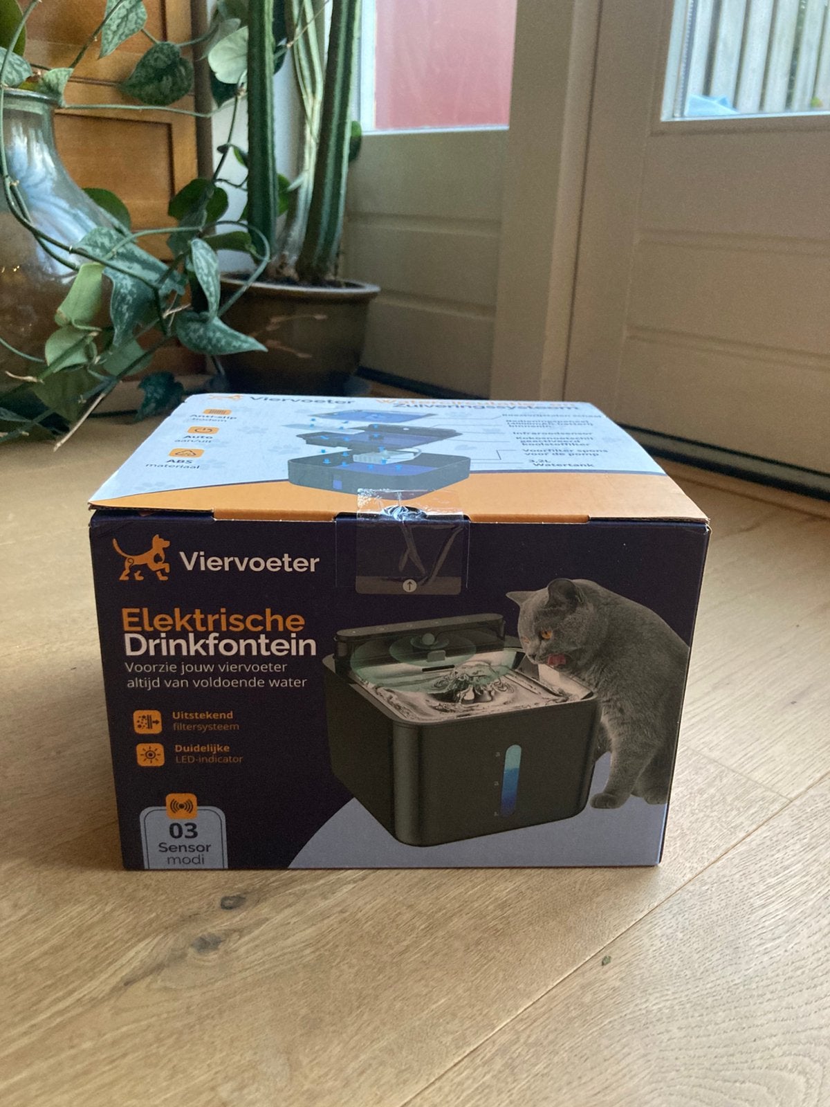 Elektrische drinkfontein Viervoeter, Dieren en Toebehoren, Kattenvoerbakken en Drinkbakken, Ophalen, Nieuw