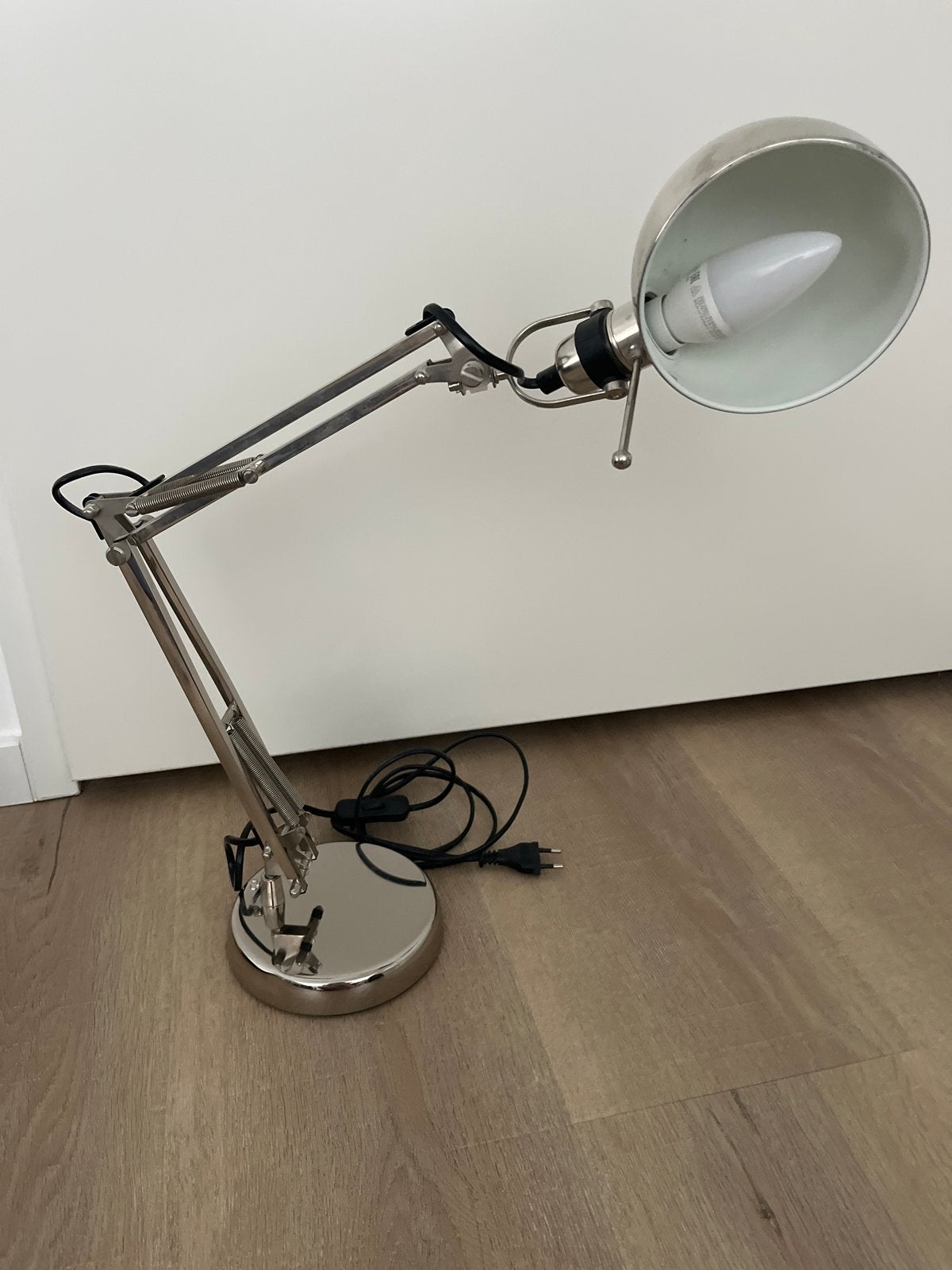 Verstelbare bureaulamp - Chroom/Zilver, Ophalen, Gebruikt, Metaal, 50 tot 75 cm
