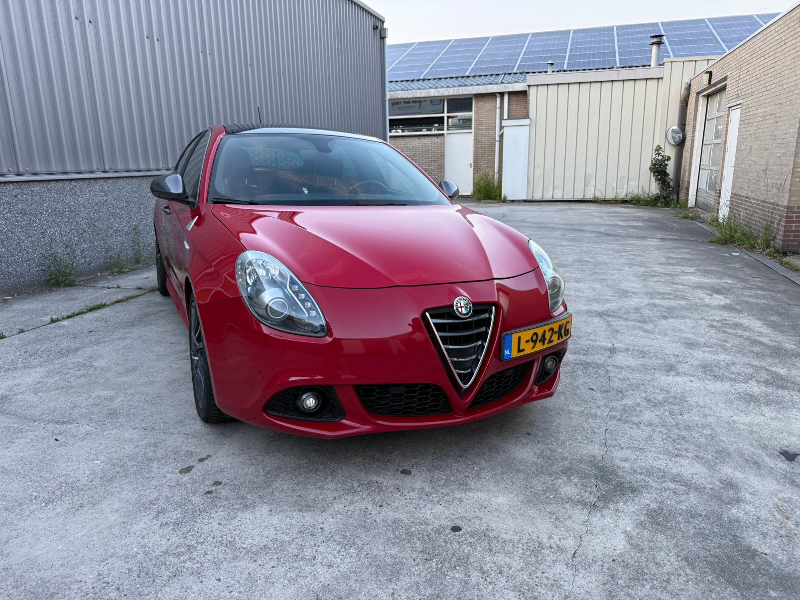Alfa Romeo Giulietta 1.750 TBI 2015 Rood, 4 cilinders, Particulier, 1000 kg, Geïmporteerd