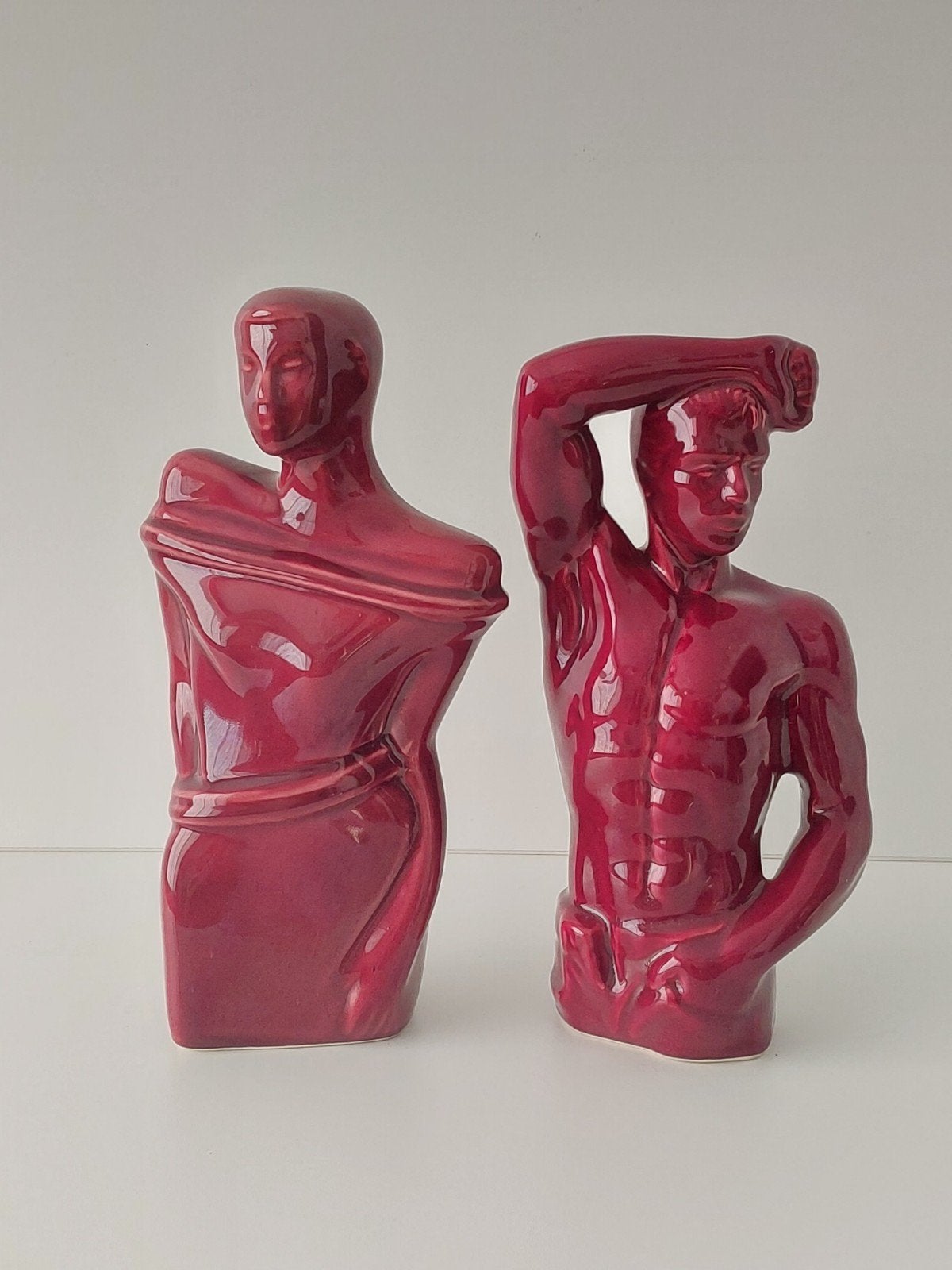Vintage keramische sculpturen – set van 2 – bordeauxrood, Verzamelen, Beelden en Beeldjes, Zo goed als nieuw, Dier, Ophalen