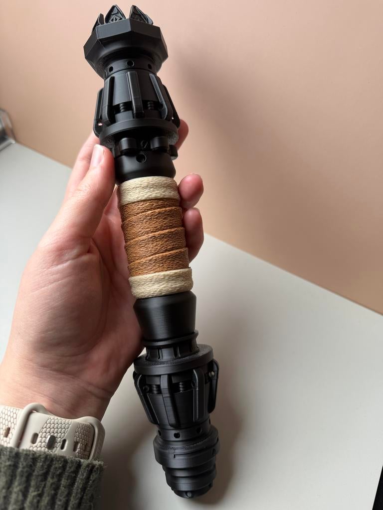 Star Wars Rey Skywalker Lightsaber Hilt - Cosplay/Display, Ophalen, Zo goed als nieuw, Replica