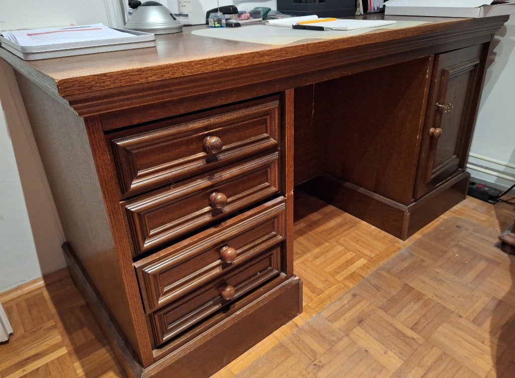 antiek bureau en kastje, Ophalen