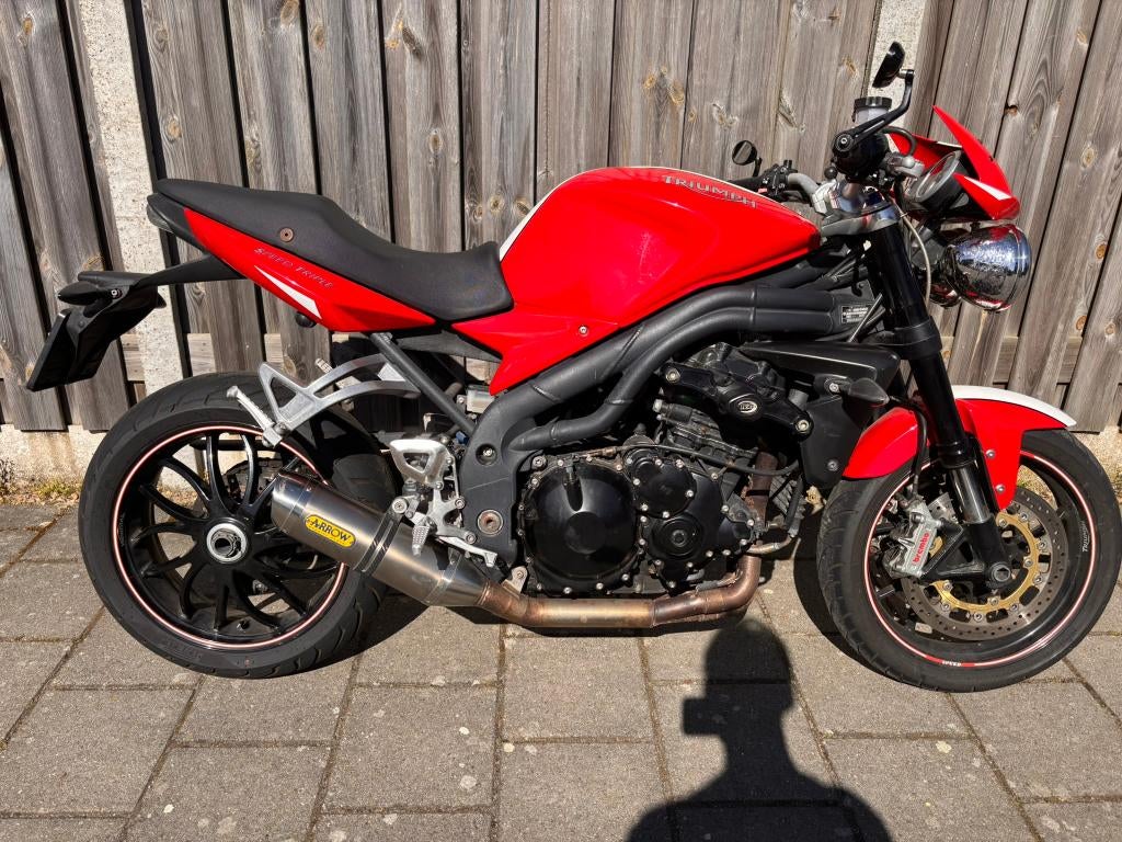 Triumph Speed Triple 1050 SE – met Arrow Low Boy uitlaat, Sportuitlaat, Occasion, Motorrijbewijs A, 3 cilinders