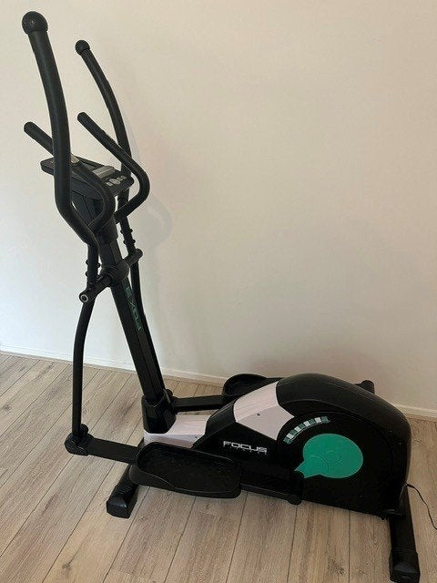 Focus Fitness Fox 3 Crosstrainer – Goede Staat, Sport en Fitness, Ophalen, Zo goed als nieuw, Crosstrainer