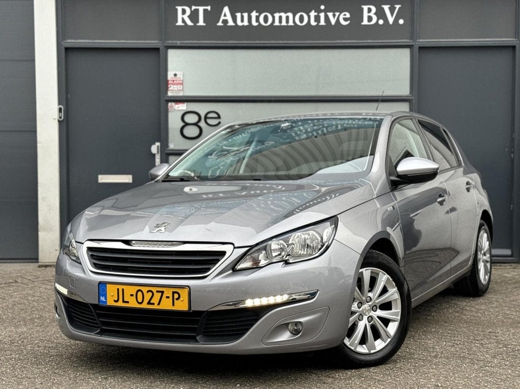 Peugeot 308 1.2 Style Dealer OH Navi 5Drs, Voorwielaandrijving, Gebruikt, Euro 6, 1199 cc