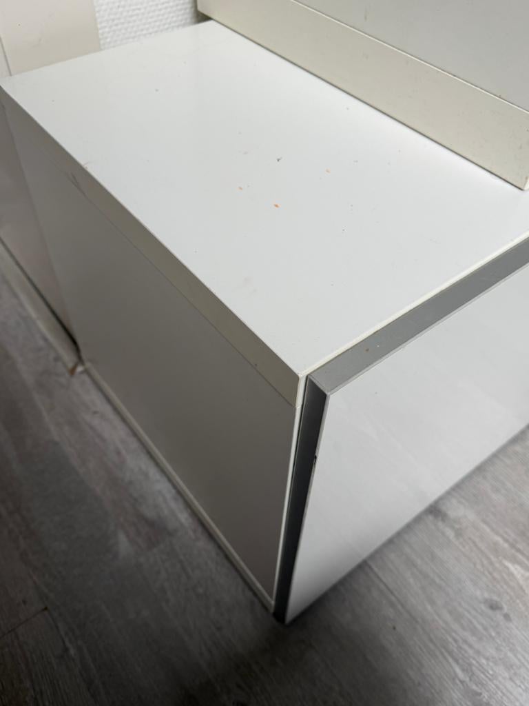 Besta kast 120x42x38 - Gratis, Ophalen, Minder dan 50 cm, Gebruikt, 100 tot 150 cm