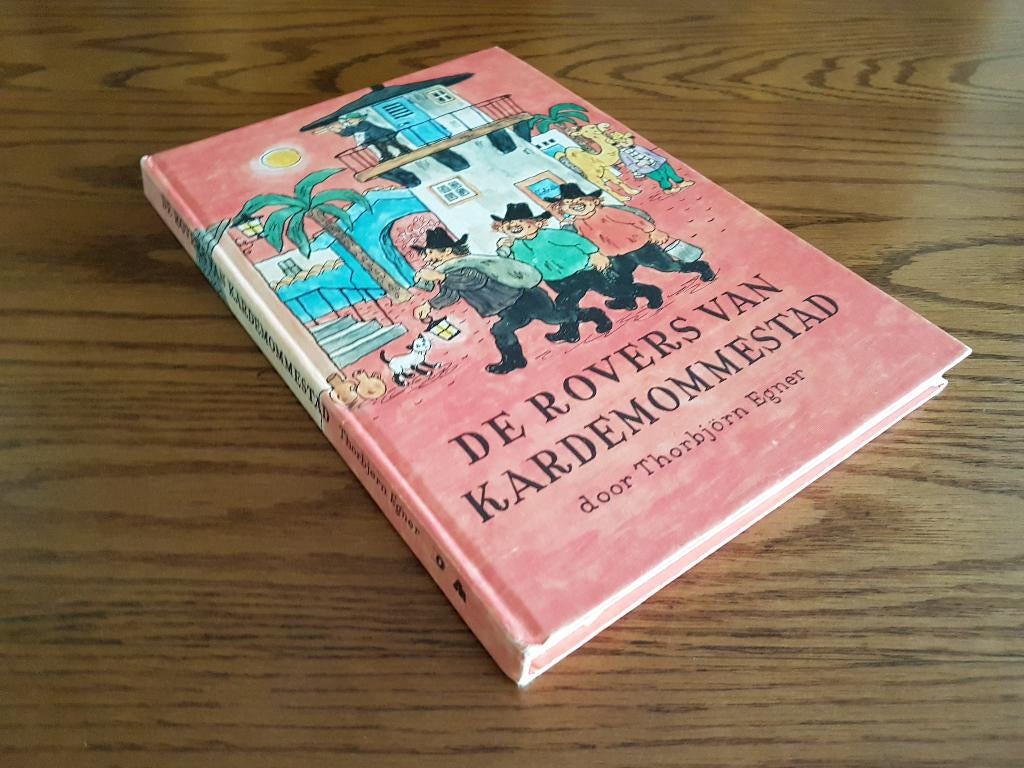 DE ROVERS VAN KARDEMOMMESTAD - Thorbjörn Egner, Boeken, Ophalen of Verzenden, Gelezen, Fictie algemeen