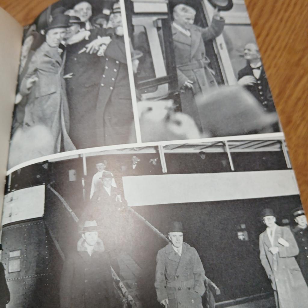 Mijn Vader Charlie - Boek over Charlie Chaplin, Ophalen of Verzenden, Gelezen, Charles Chaplin Jr., Film, Tv en Media
