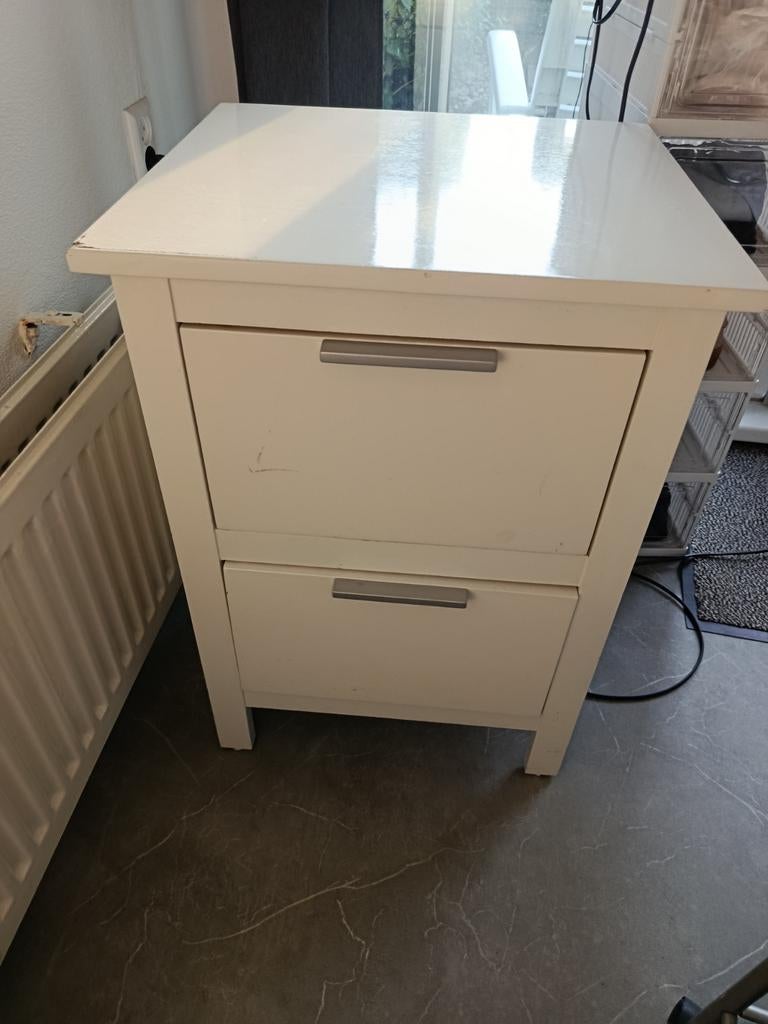 2 nachtkastjes, Ophalen, Gebruikt