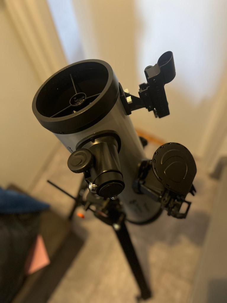 Telescoop (celestron starsense explorer), Ophalen, Zo goed als nieuw, Spiegeltelescoop (reflector)