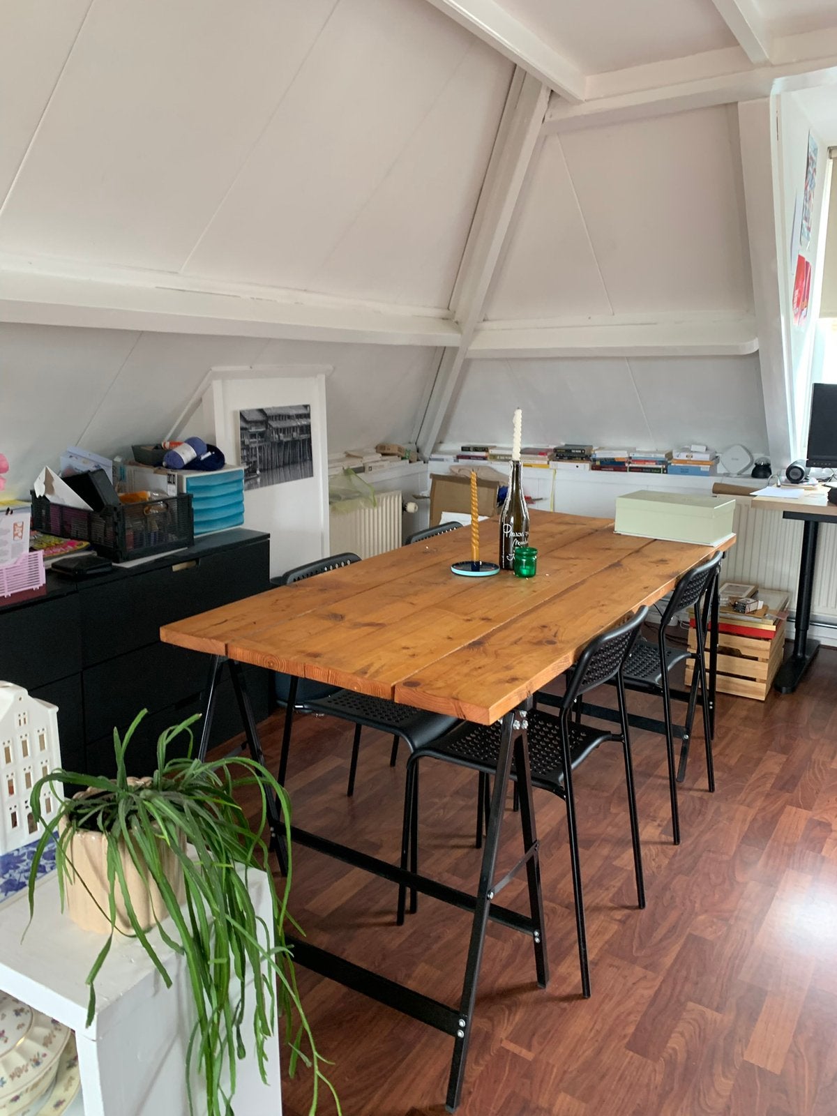 Table + Chairs, Ophalen, Zo goed als nieuw