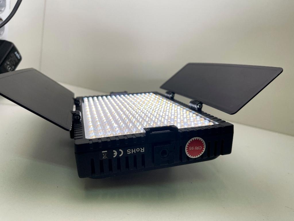 Falcon Eyes DV-384CT Dimbare video LED Lamp, Lamp of Flitsset, N, Ophalen of Verzenden, N