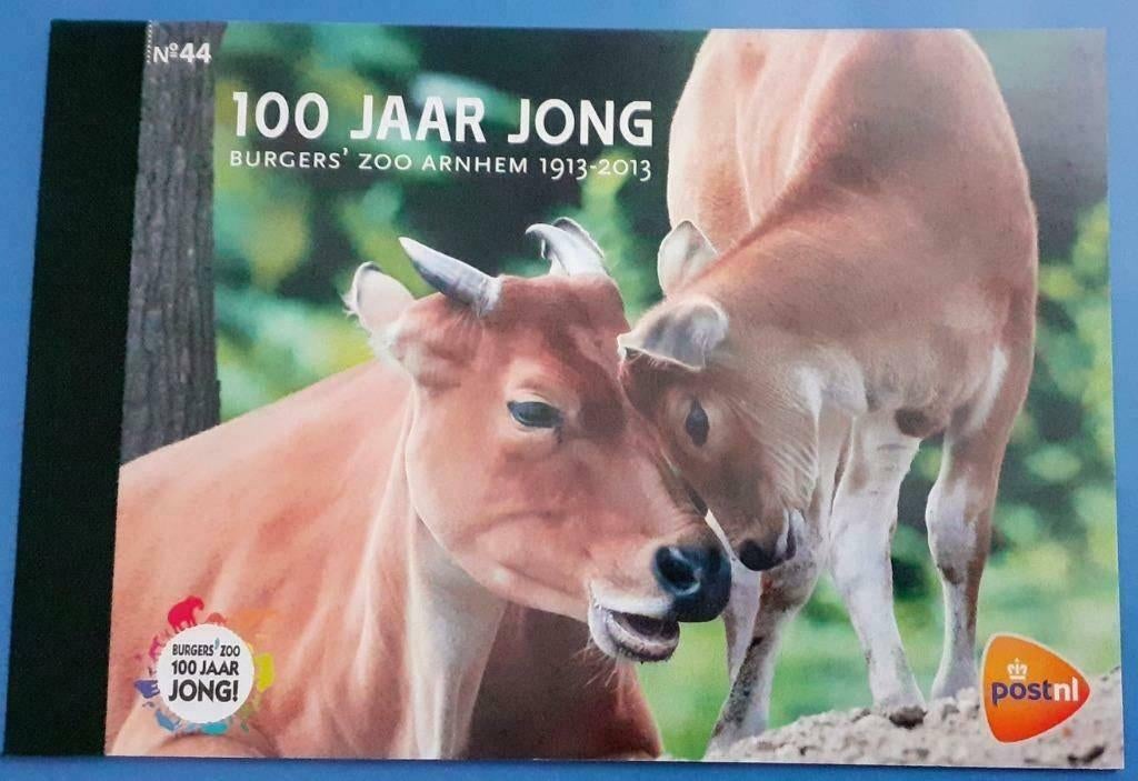 Prestigeboekje 44 - 100 jaar Jong 100 jr. Burgers' Zoo 2013, Postzegels en Munten, Postzegels | Nederland, Verzenden, Na 1940