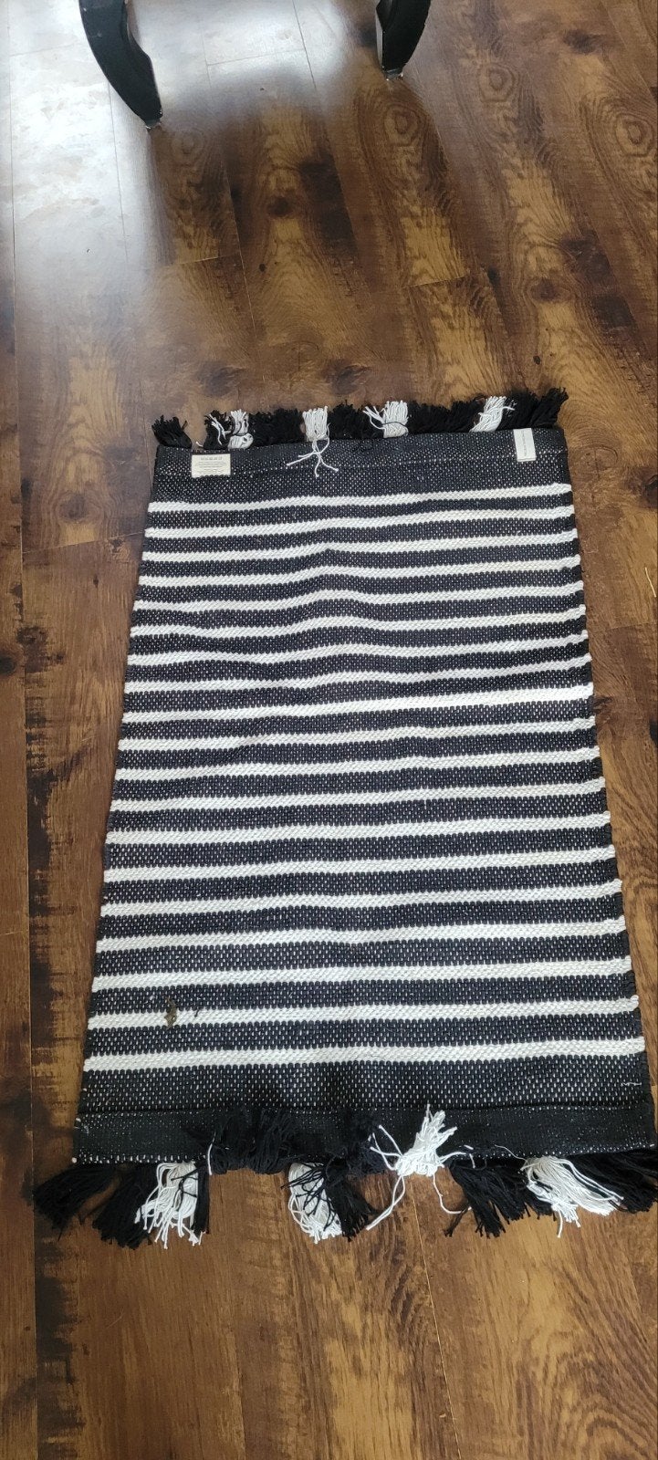 Zwart-wit gestreept vloerkleed met franjes, Ophalen, Gebruikt, 100 tot 150 cm, 50 tot 100 cm