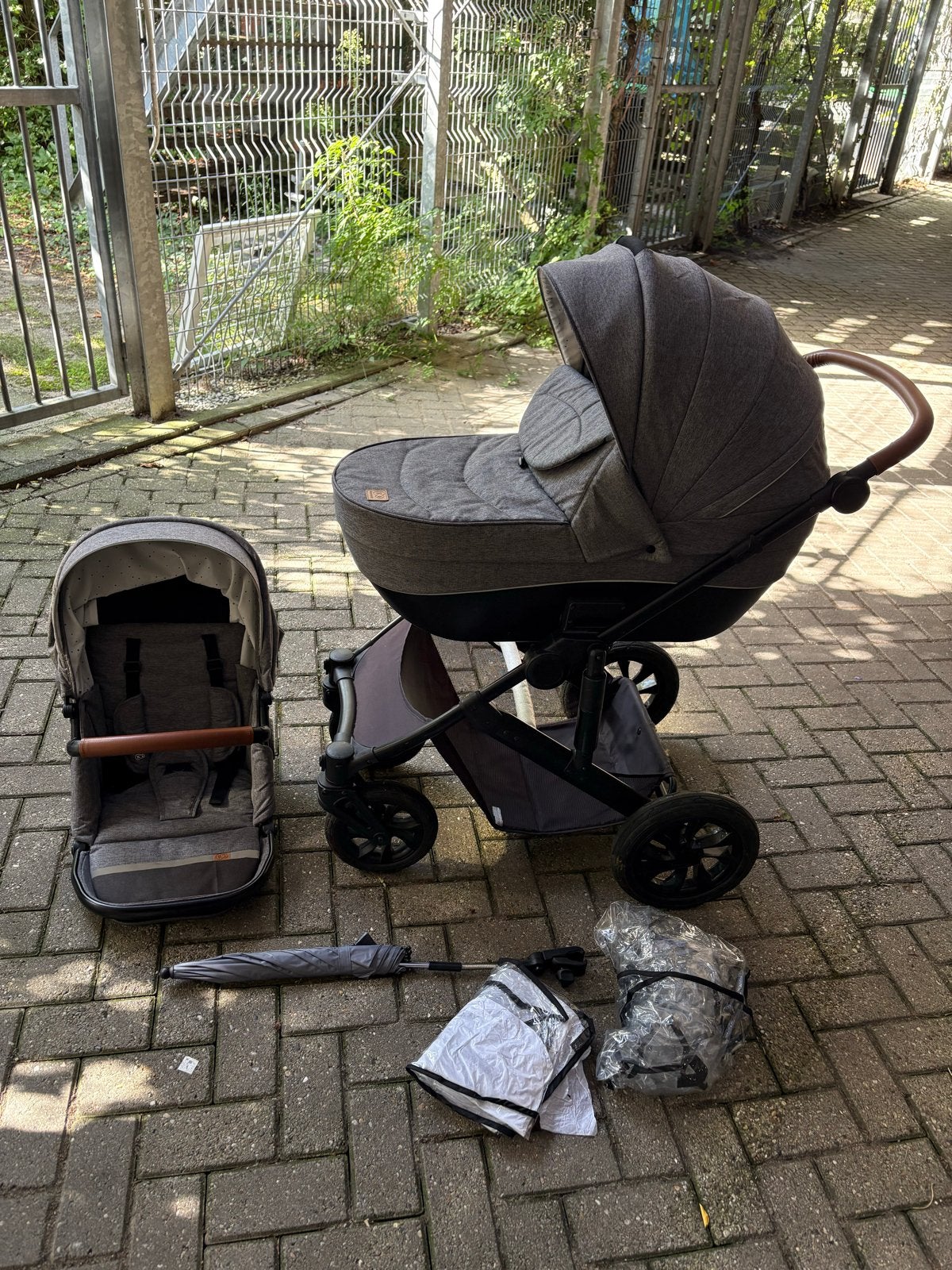 Kinderkraft Kinderwagen 2-in-1, Gebruikt, Combiwagen, Met reiswieg, Ophalen