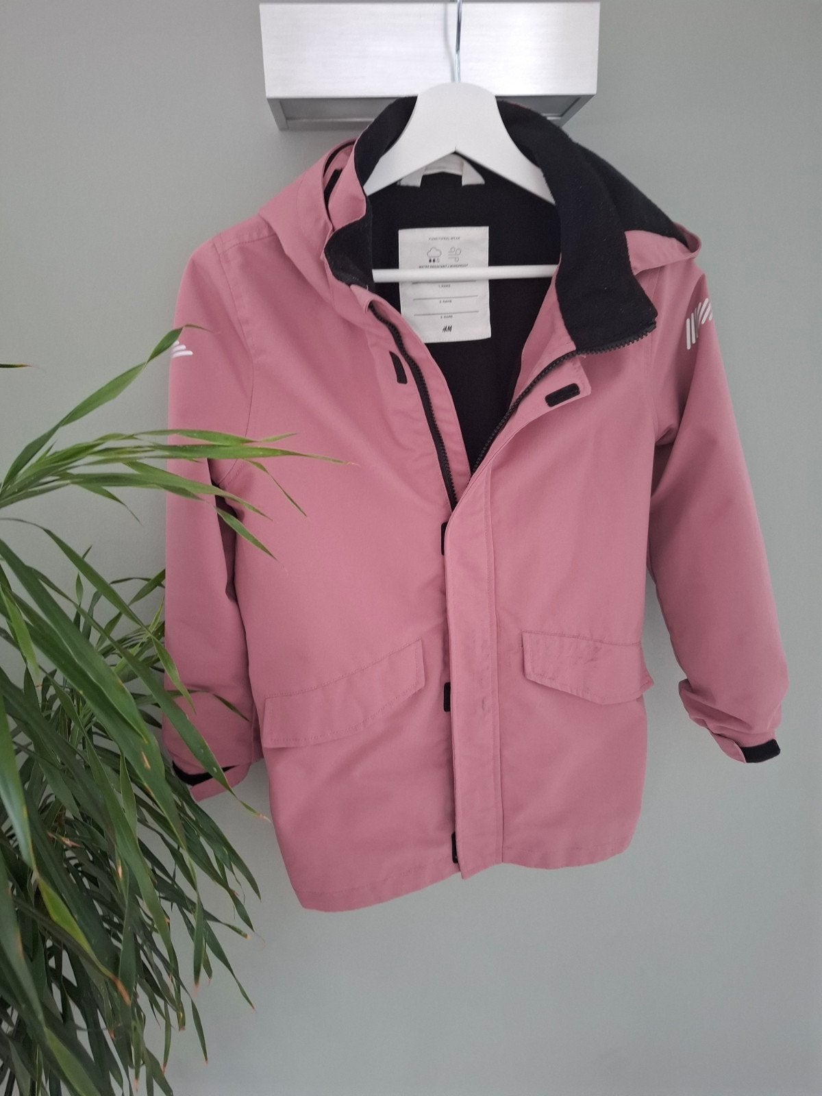 Softshell jas meisjes maat 134-140, Kinderen en Baby's, Kinderkleding | Maat 134, Meisje, H&M, Ophalen of Verzenden, Zo goed als nieuw