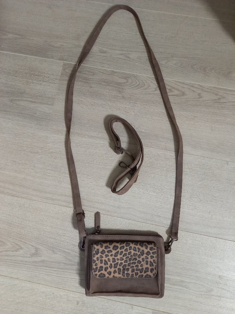 Bruin Portemonneetasje / Tasje met Panterprint Festivaltasje, Sieraden, Tassen en Uiterlijk, Tassen | Damestassen, Bruin, Schoudertasje
